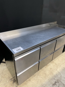 Hűtött munkaasztal- rekeszes