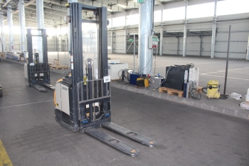 Gyalogkíséretű/Platformos targonca