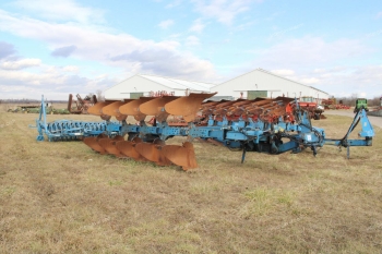 Váltvaforgatós eke és szántáselmunkáló