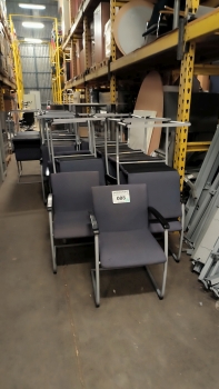 Tárgyalószék (szürke- fekete fa karfa