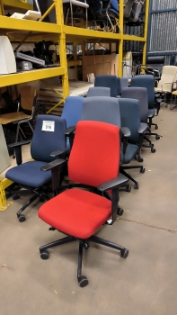 Görgős szék (vegyes szín)