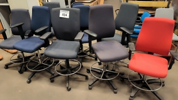 Pénztárszék (vegyes szín)