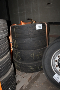 Teherautó gumi és felni