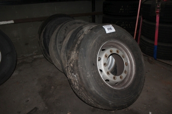 Teherautó gumi (vegyes)