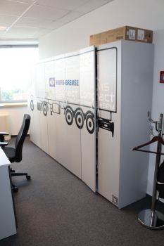 Polcos szekrény (magas-szürke)