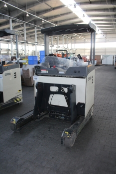 Tolóoszlopos targonca