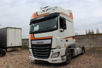 Nyergesvontató-DAF XF460FT