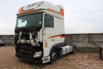 Nyergesvontató-DAF XF480FT
