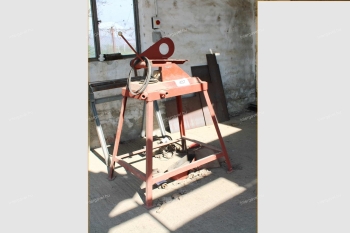 Bontott gyorsdaraboló