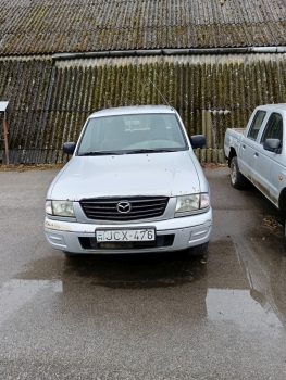 Mazda autó