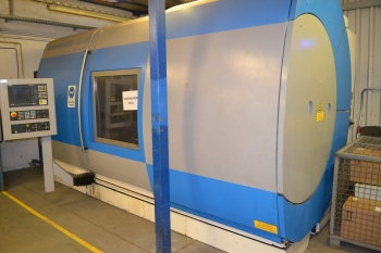 Eszterga és alu csövek aukciója