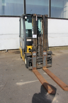 Homlokvillás targonca (gáz üzemű)