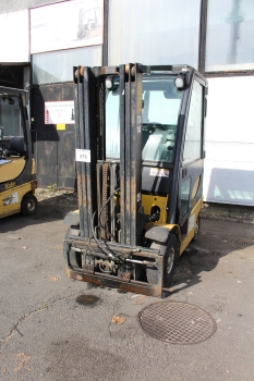 Homlokvillás targonca (gáz üzemű)