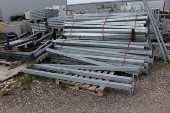 Négyzetes oszlop (horganyzott)