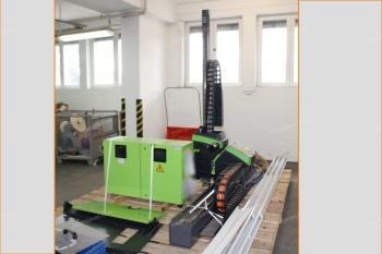 Engel robot, logisztikai eszközök és varrógépek aukciója