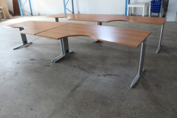 Irodabútorok és irodai eszközök aukciója