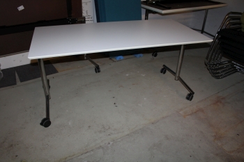 Tárgyalóasztal (fehér)