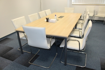 Irodabútorok és irodai eszközök aukciója