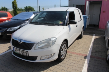 Skoda Praktik kisteherautó