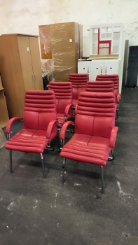 Tárgyalószék (piros)