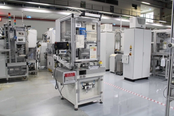 Szerelő munkahely (bontott)