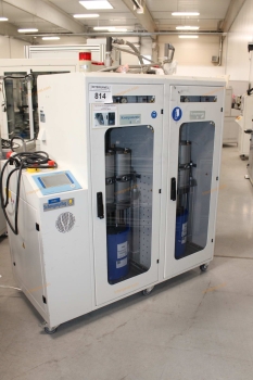 Bontott szerelő munkahely, laptop, bontott teszt szekrény aukciója