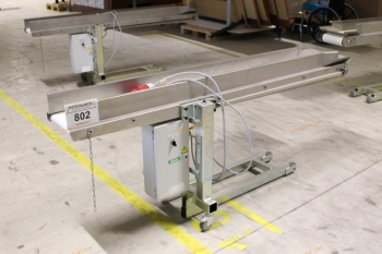 Szállító szalag - teljes hossz: 1,94 m