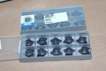 Szerszámok, csavarozógép, maró aukciója