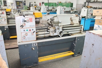 Oktatóközpont eszközeinek aukciója