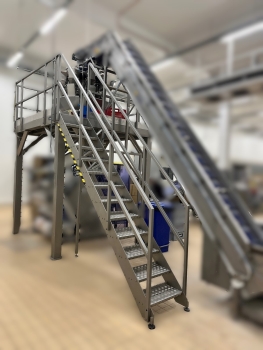 Rozsdamentes állvány