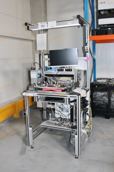 Bontott szerelő munkahely