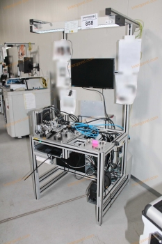 Bontott szerelő munkahely