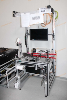 Bontott szerelő munkahely