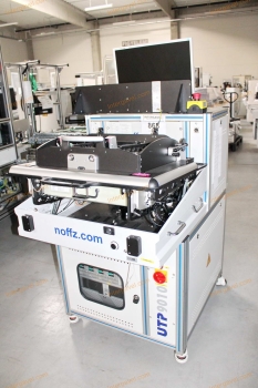 Bontott teszt szekrény