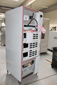 Bontott teszt szekrény