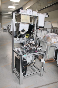 Bontott szerelő munkahely