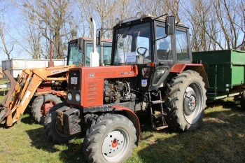 Traktor-MTZ