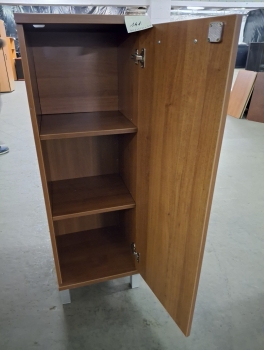 Irodabútorok, irodai eszközök aukciója