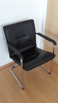 Tárgyalószék (szánkótalpas-bőr)