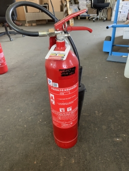 Tűzoltókészülék (több fajta)