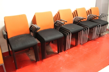 Tárgyalószék (narancs)