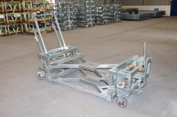 Raklapszállító kocsi