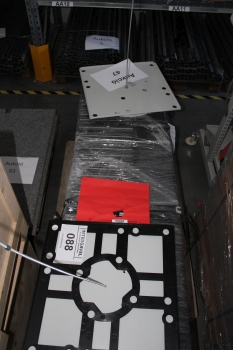 Forgó alkatrész tároló