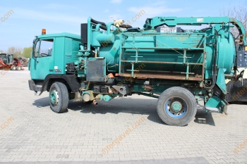 Tartályos locsolóautó – Steyr