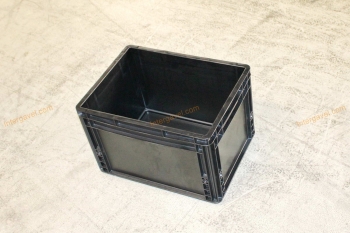 Műanyag ládák aukciója