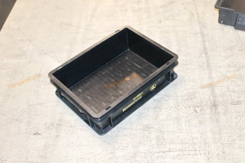 Műanyag láda - 400x300-117