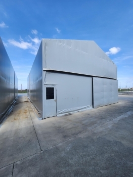 Raktársátrak aukciója