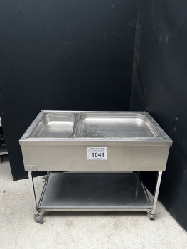 3xGN1/1 gurulós melegentartó