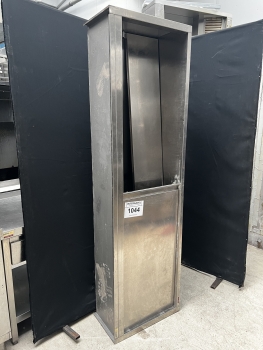 Rozsdamentes faliszekrény