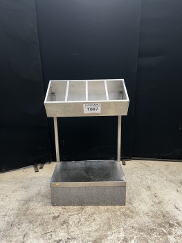 Rozsdamentes evőeszköz tartó